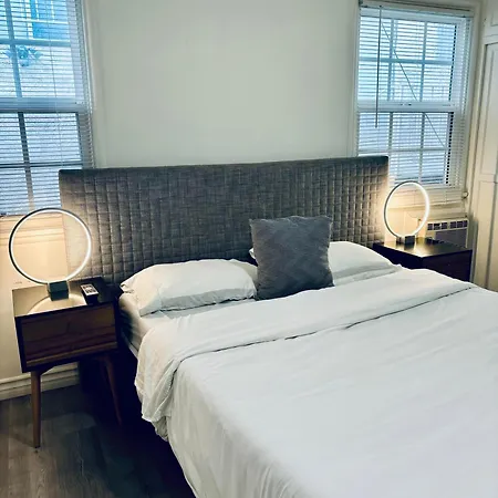 Modern, 1 Bed Condo, Downtown Century City